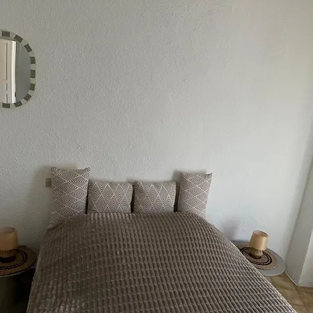 T2, 4 Couchages Avec Balcon, Proche De La Cure Thermale, Centre-ville דירה